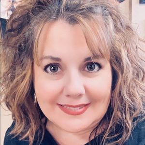 Meet your Posher, Cherie